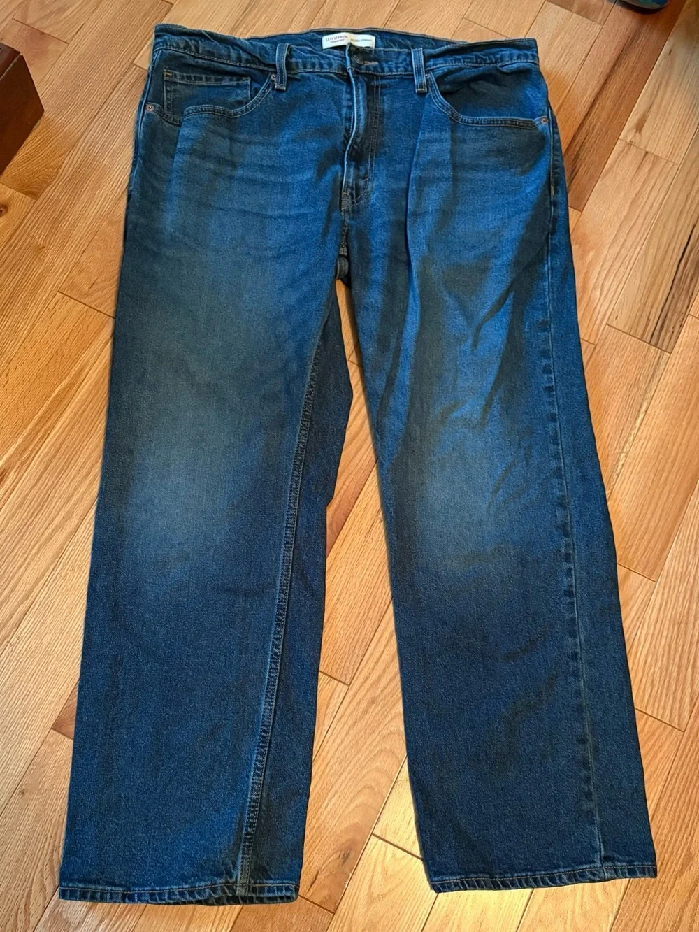 Levi's Relaxed Straight Fit Men's Jeans